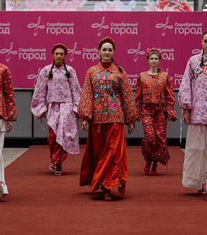 11 апреля – Модный показ