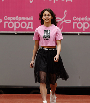 11 апреля – Модный показ