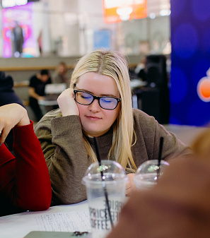 19 ноября – Музыкальная игра «Угадай мелодию: Лото. Русские хиты»