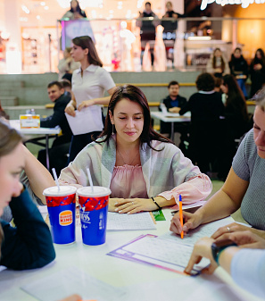 19 ноября – Музыкальная игра «Угадай мелодию: Лото. Русские хиты»