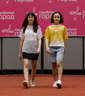 11 апреля – Модный показ