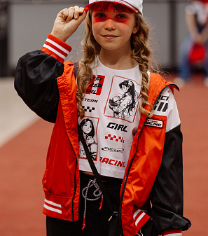 11 апреля – Модный показ