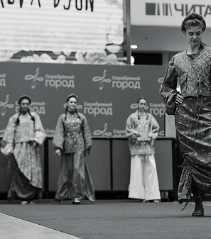 11 апреля – Модный показ