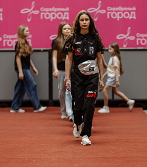 11 апреля – Модный показ