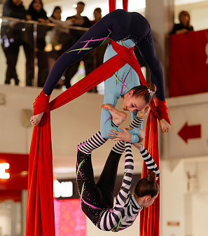 14 февраля – Шопинг и Любовь