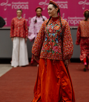 11 апреля – Модный показ