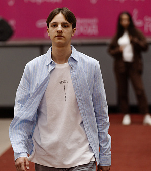 11 апреля – Модный показ