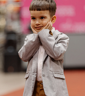 11 апреля – Модный показ