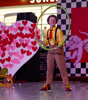 14 февраля – Шопинг и Любовь