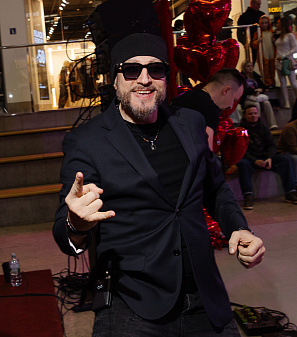 14 февраля – Шопинг и Любовь