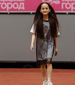 11 апреля – Модный показ