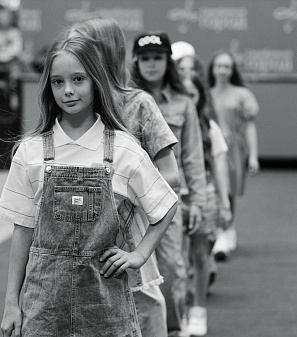 11 апреля – Модный показ