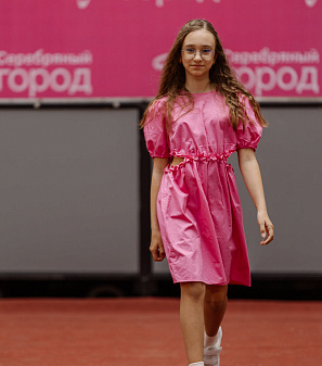 11 апреля – Модный показ