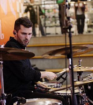 14 февраля – Шопинг и Любовь