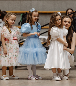 11 апреля – Модный показ